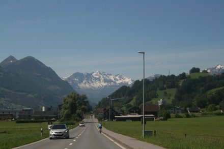 Ahh. The alps are coming closer!