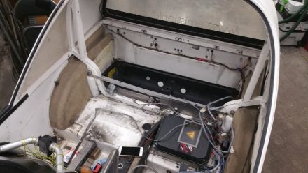 Empty battery bay