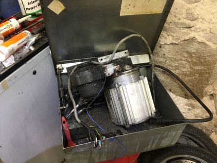 Motor/gearbox assembly ready for deep-cleansing
