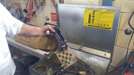 Cleaning the motor holding plate