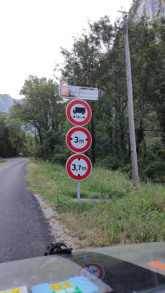 Very scenic Pas de Lauzens