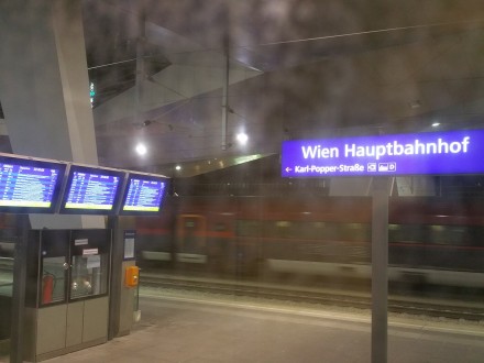 Vienna's new main train station