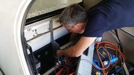 The TWIKE inventor himself mounts the battery packs